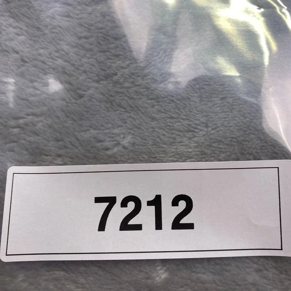 Banana Republic Womens Silk Blend V-Neck Sweater Grey Heather Medium Preppy - Picture 8 of 8